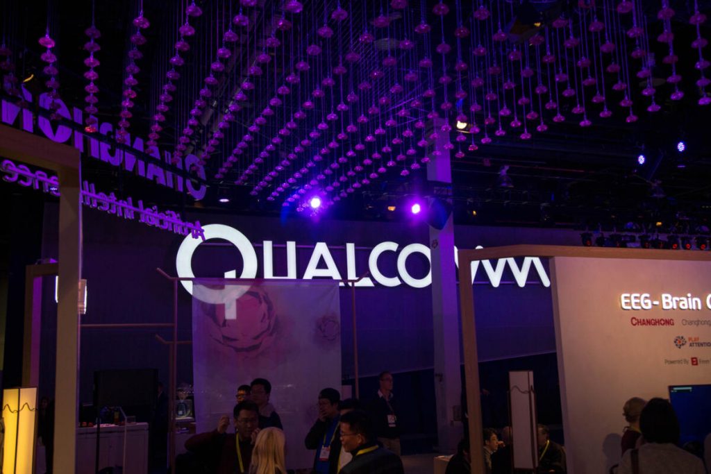 Qualcomm expects phone sales to dip by 15 percent because of COVID