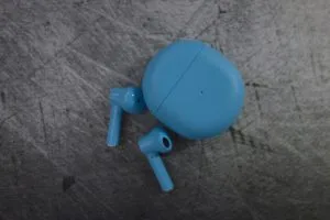 The OnePlus Buds look, sound, and act like AirPods for a fraction of the price