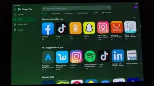 Samsung Galaxy Note 20 Ultra, Samsung Galaxy Tab S7 Users Report of Strange ‘Green Tint’ Issue